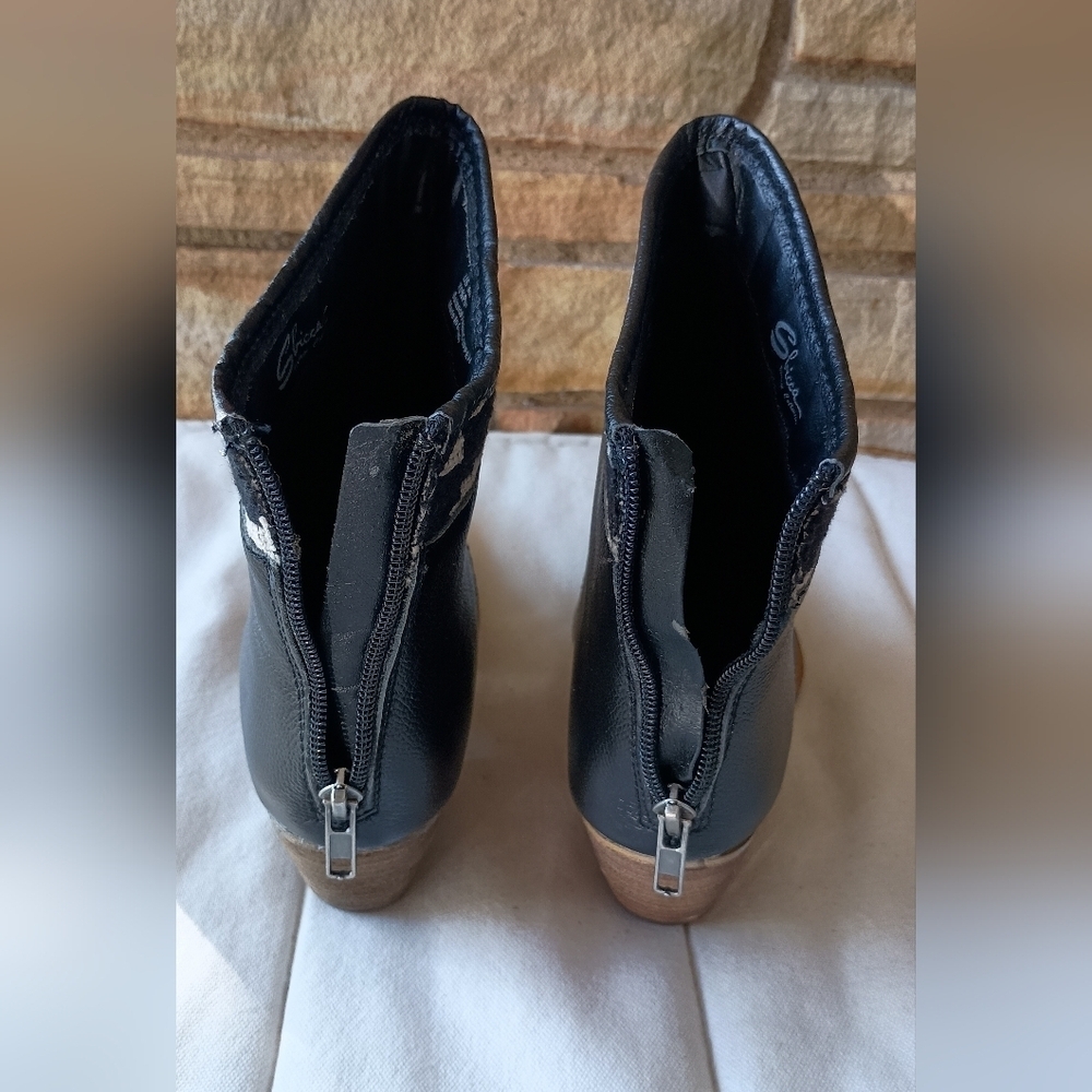 Sbicca Black and Blue Patterned Women's Ankle Boots_7 - Picture 5 of 13